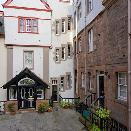 Pass The Keys Historic Ramsay Garden Apt With Balcony Views Edinburg Exteriör bild
