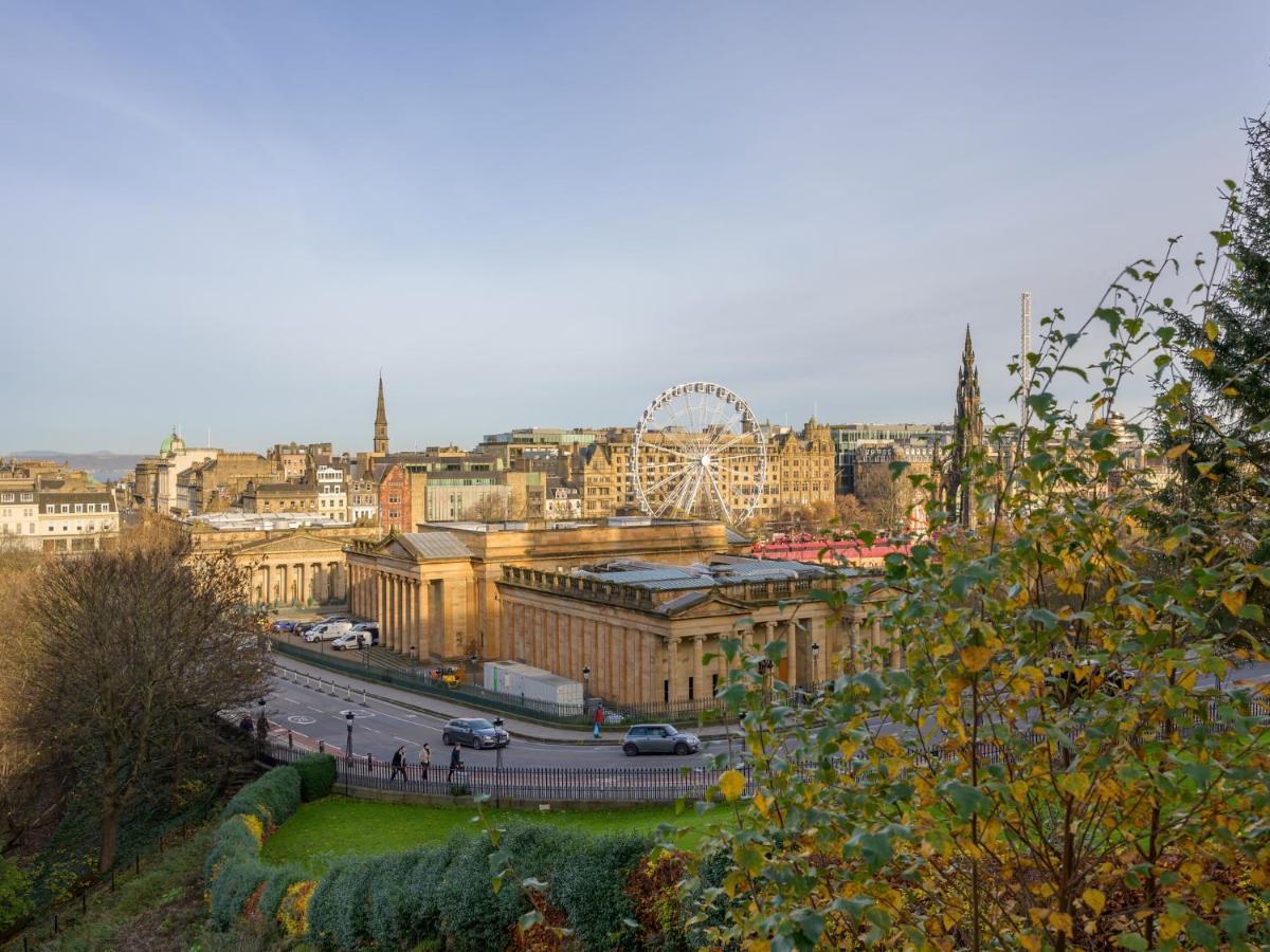 Pass The Keys Historic Ramsay Garden Apt With Balcony Views Edinburg Exteriör bild